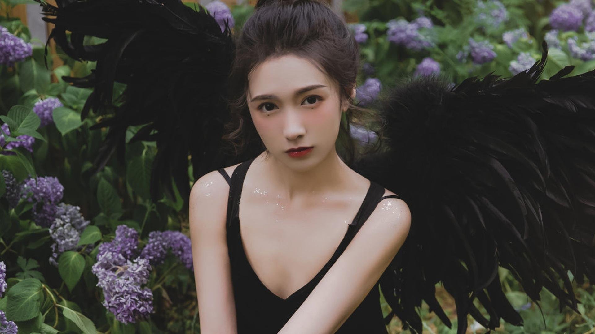 开云官网-绝杀郁金香，塔雷米的孤胆英雄之夜，乌兹别克斯坦如何用一记中亚之剑劈开世界杯神话